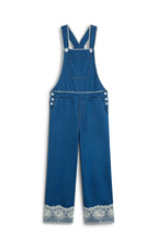 OVEROL DE DENIM CON ENCAJE