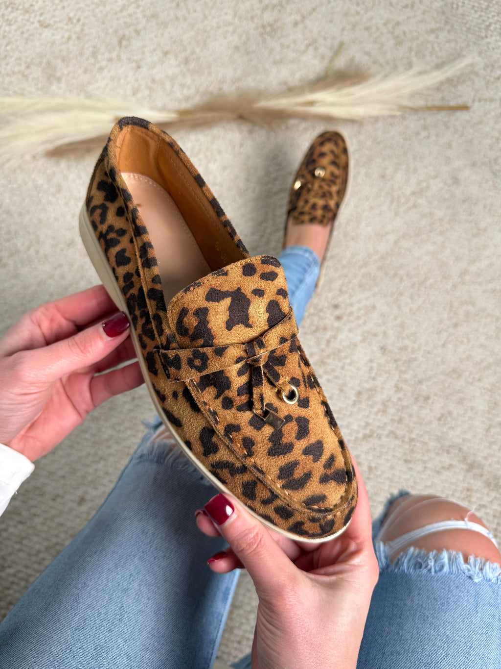 Wsuwany loafer w panterkę