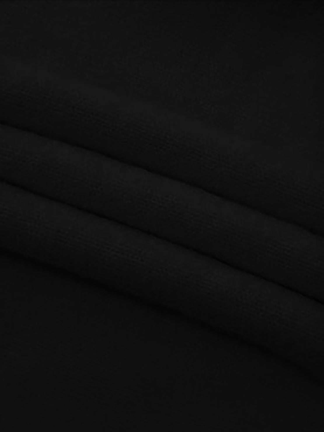 Sweter z dużym splotem na okrągłym dekolcie