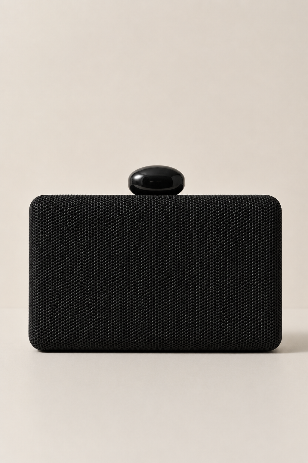 Bolsa de Fiesta Rectangular en Material Sintético Brillante con Cierre Acrílico
