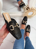 Czarne buty wsuwane
