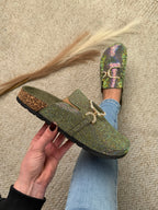 Glam zielone buty wsuwane