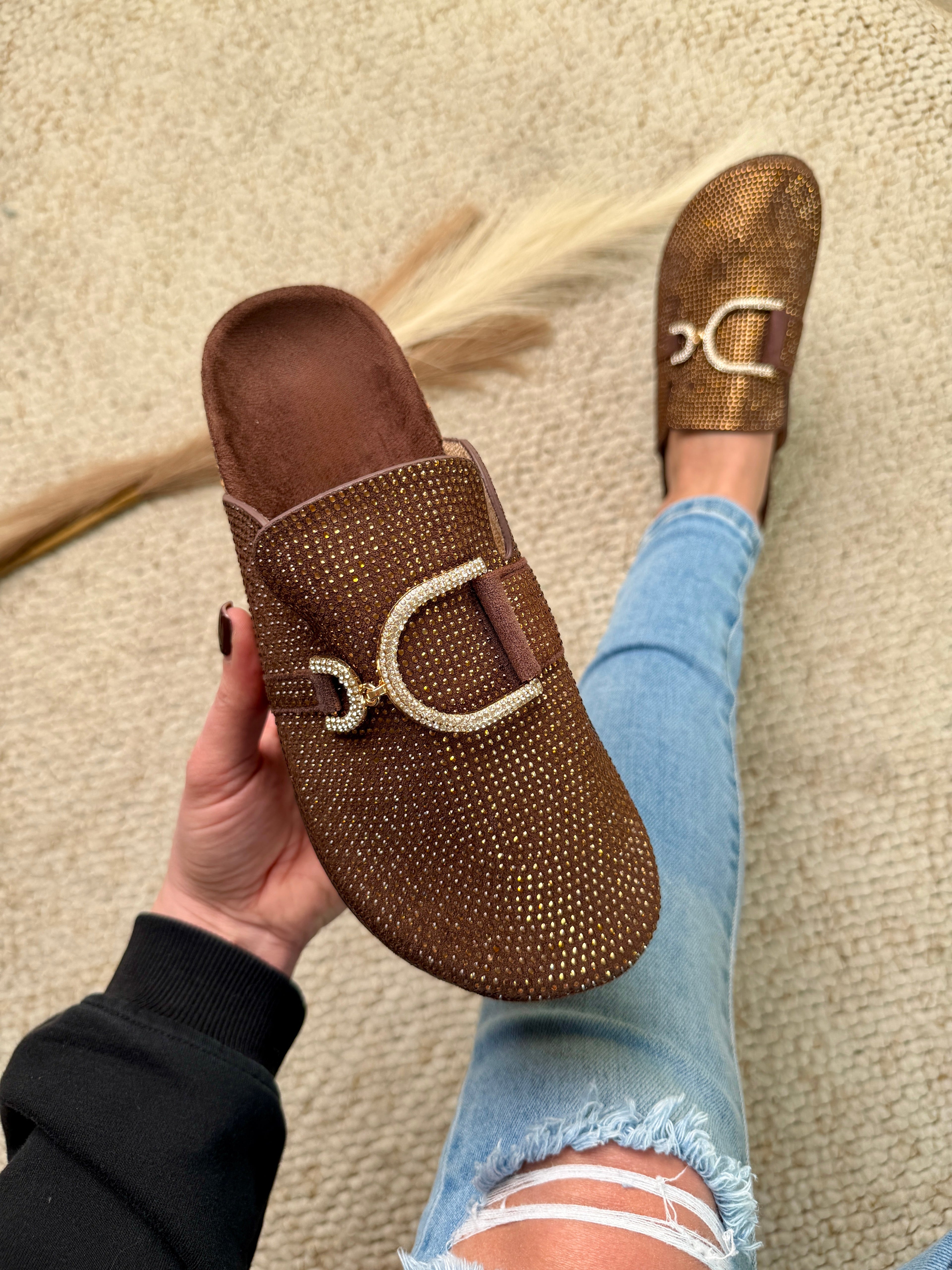 Glam brązowe buty wsuwane