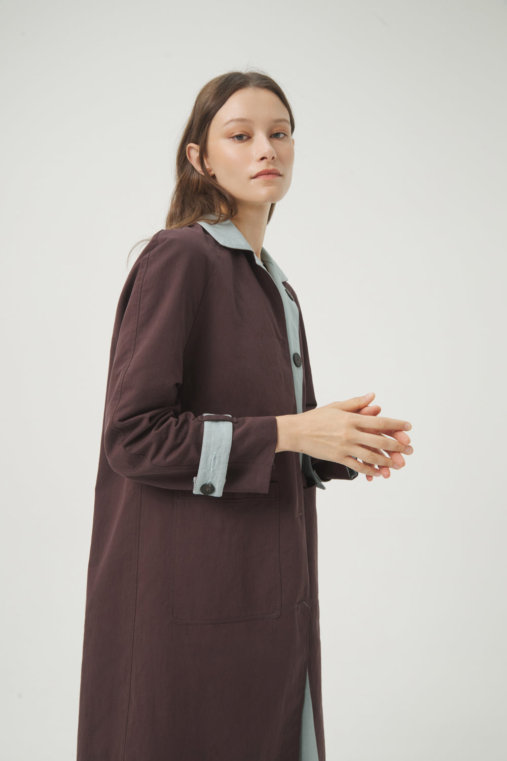 TRENCH REVERSIBLE CHOCOLATE Y AZUL