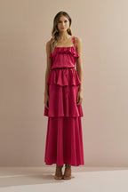 Vestido Midi Largo de Satén con Tirantes Finos, Volante en el Escote y Capas Superpuestas - Santiago Rosa Fucsia