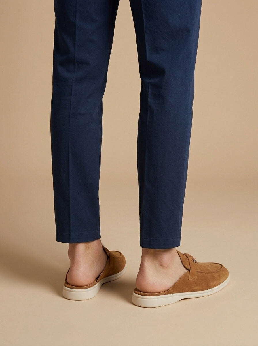 Mules de Ante para Hombre - Parte Trasera Abierta - Detalle de Barra Metálica - Suela de Goma Plana