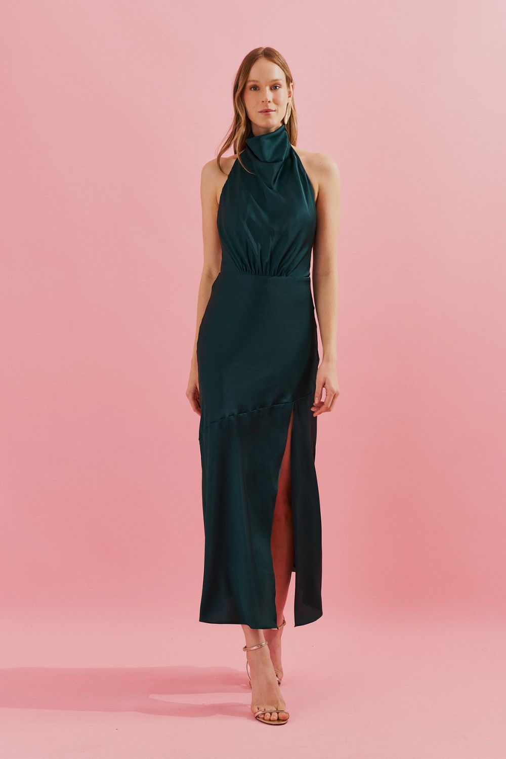 Vestido Midi con Cuello Degaje y Abertura Frontal - Estela Bandeira