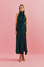 Vestido Midi con Cuello Degaje y Abertura Frontal - Estela Bandeira