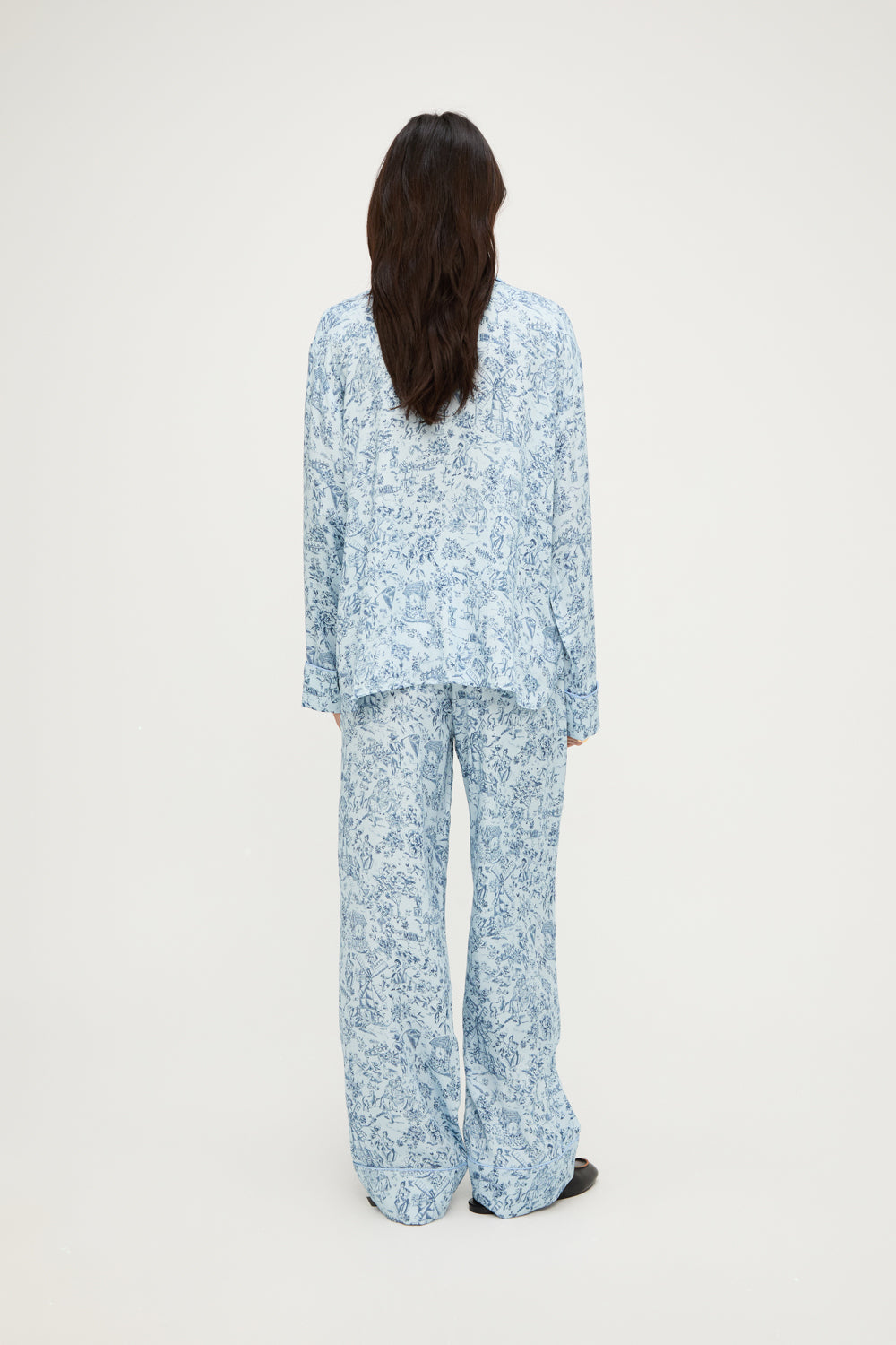 PIJAMA GUIÑOTE AZUL