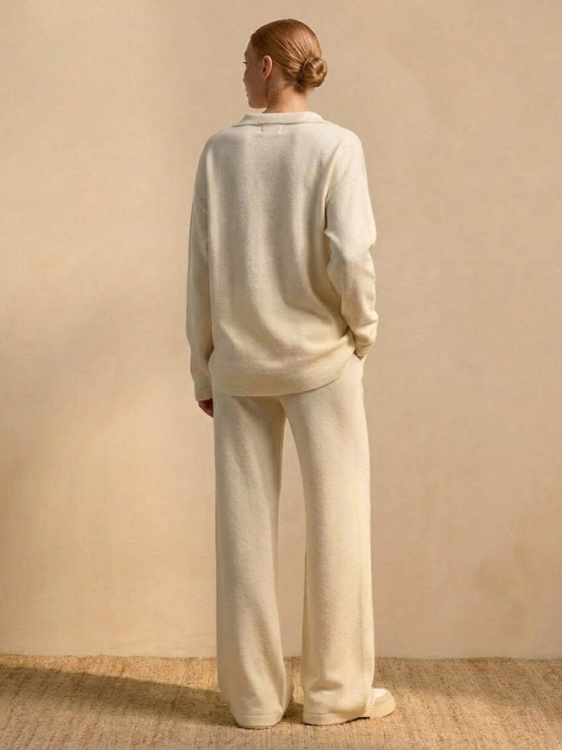 Zestaw Dwu-Częściowy Camel z Pluszu i Elegancji