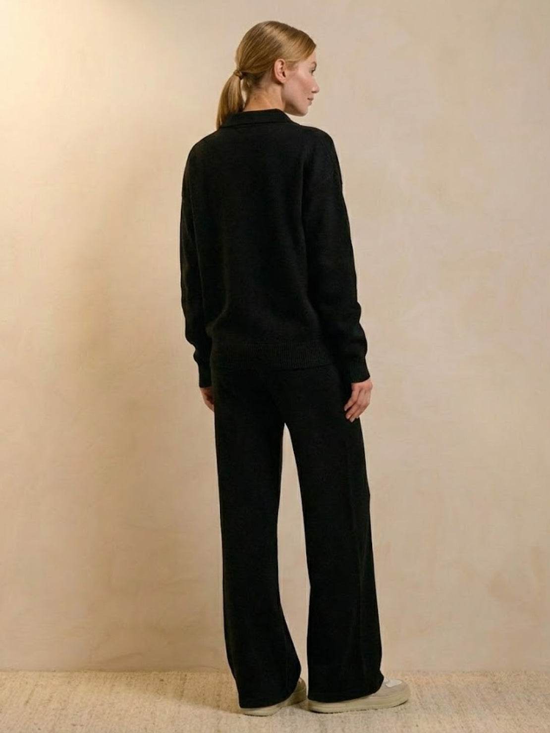 Zestaw Dwu-Częściowy Camel z Pluszu i Elegancji