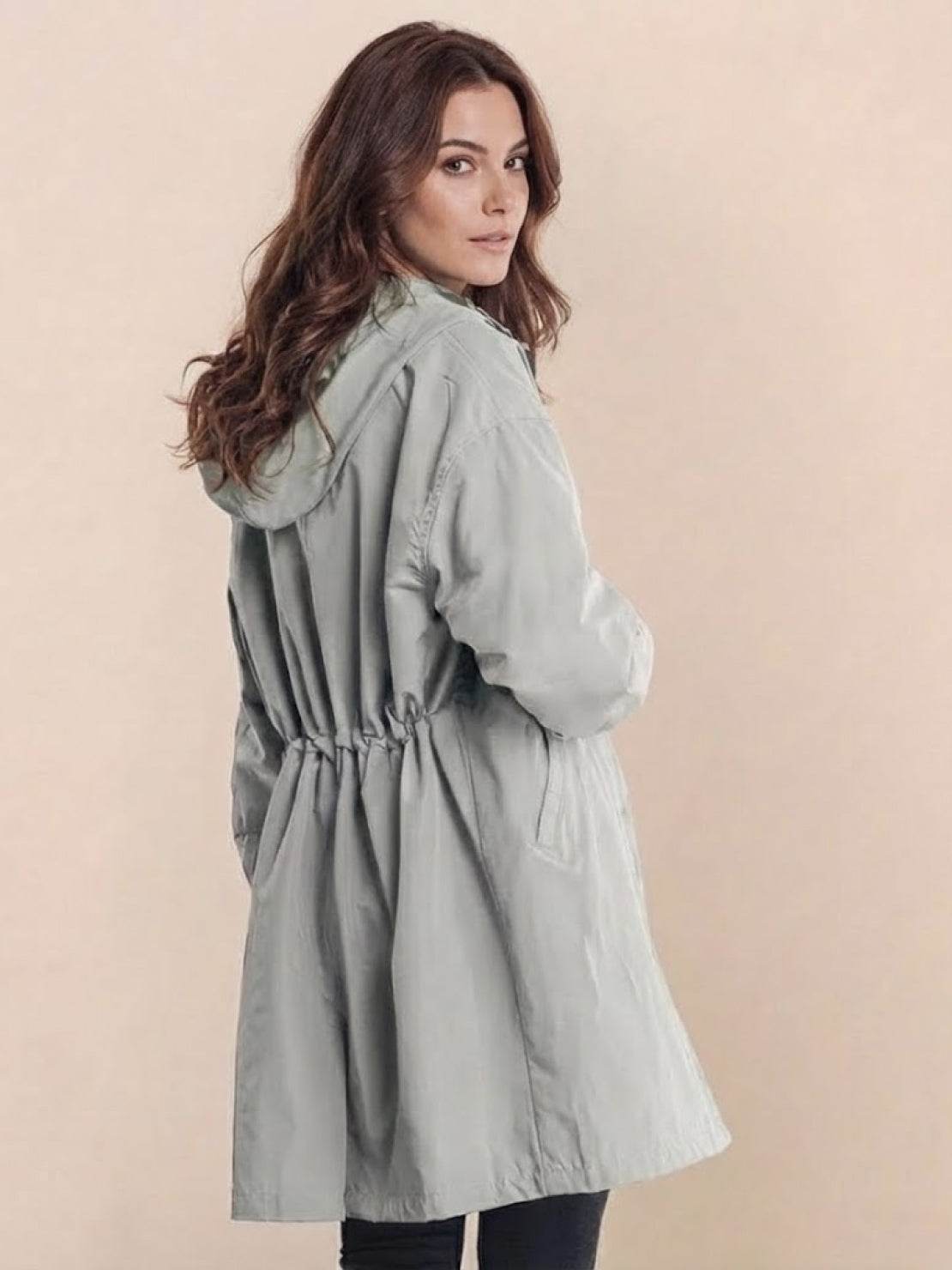 Kurtka Przeciwdeszczowa Rain Couture - Modna, Oversized i Wodoodporna