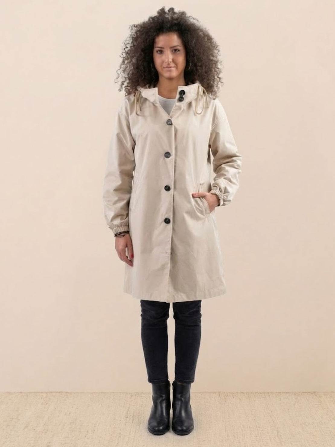 Kurtka Przeciwdeszczowa Rain Couture - Modna, Oversized i Wodoodporna