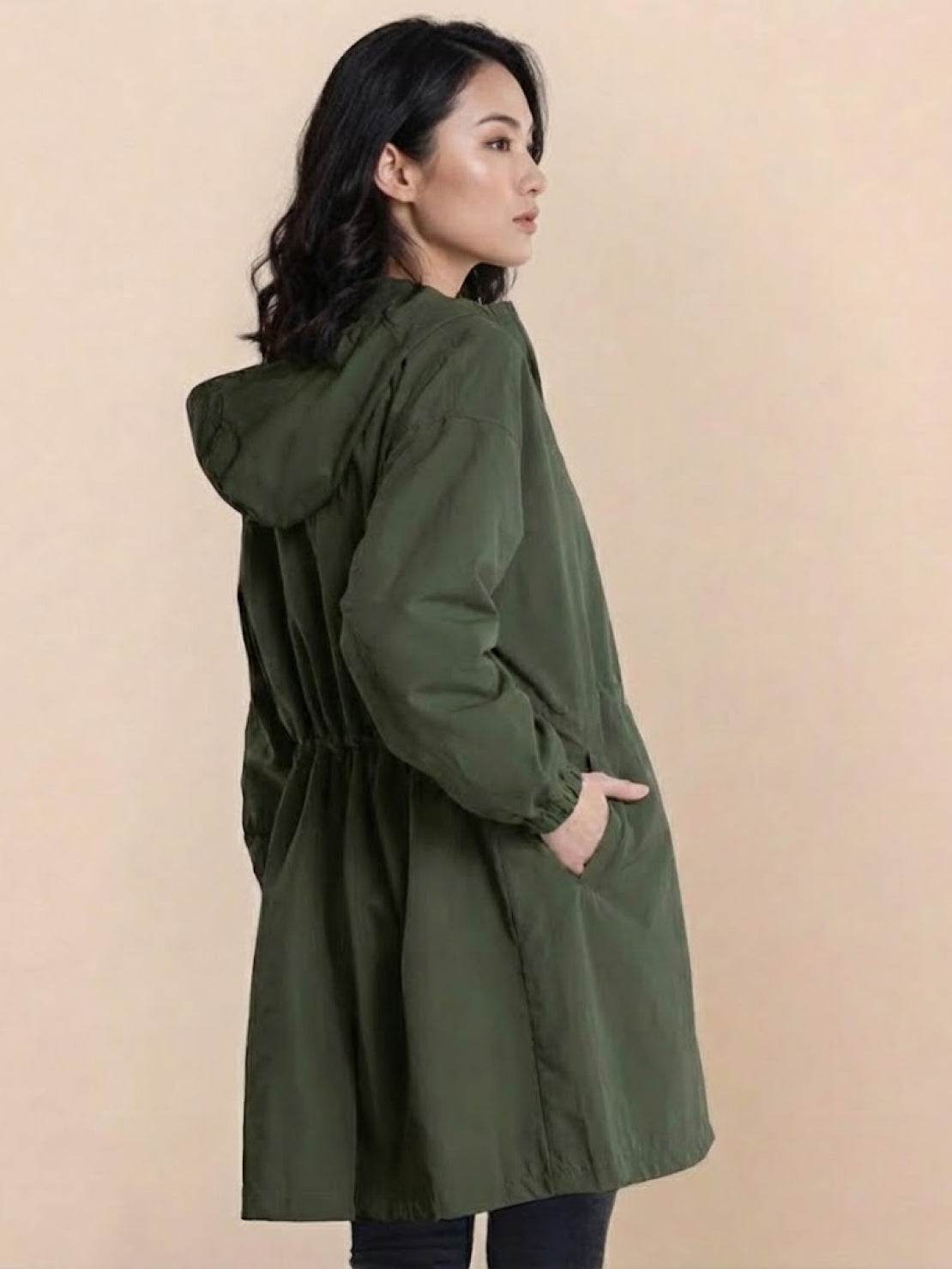 Kurtka Przeciwdeszczowa Rain Couture - Modna, Oversized i Wodoodporna