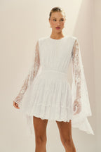 Vestido Corto de Encaje, con Elástico en la Cintura y Mangas Amplias - Aira Off White