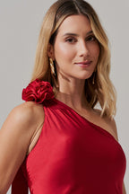 Vestido Midi Largo con Escote Asimétrico y Flor Removible - Santa Fé Rojo