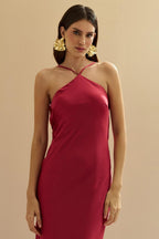 Vestido Midi Largo de Satén con Escote Triangular y Amarre en la Espalda - Capri Rojo