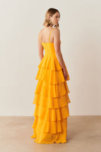 Vestido Largo Amarillo Indonesia con Escote Corazón, Tirantes Finos y Falda Volante