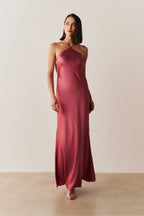 Vestido Midi Largo de Satén con Escote Triangular y Amarre en la Espalda - Capri Canela