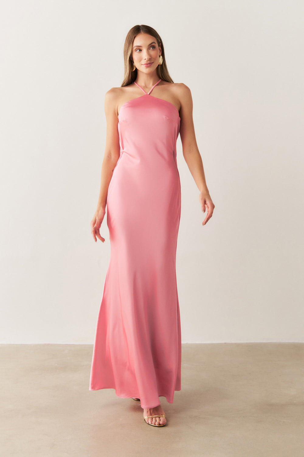 Vestido Largo Midi de Satén con Escote Triangular y Amarre en la Espalda - Capri Rosa